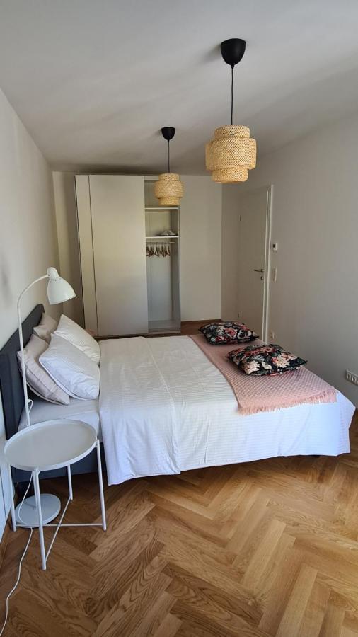 Top Kaiserebersdorf Appartement Wenen